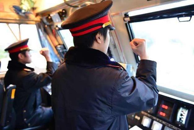 石家莊鐵路學(xué)校2020年火車司機專業(yè)學(xué)費多少？