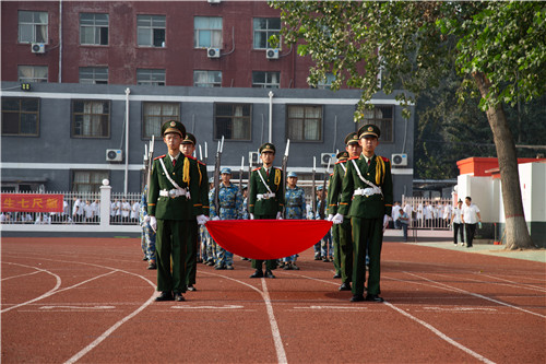 石家莊東華鐵路學(xué)校 河北省重點(diǎn)鐵路中專(zhuān)學(xué)校