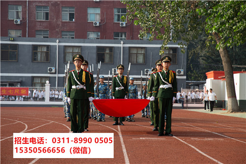 石家莊東華鐵路學(xué)校管得嚴(yán)嗎？