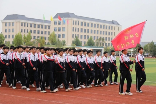 石家莊東華鐵路學(xué)校招收多大年齡的學(xué)生