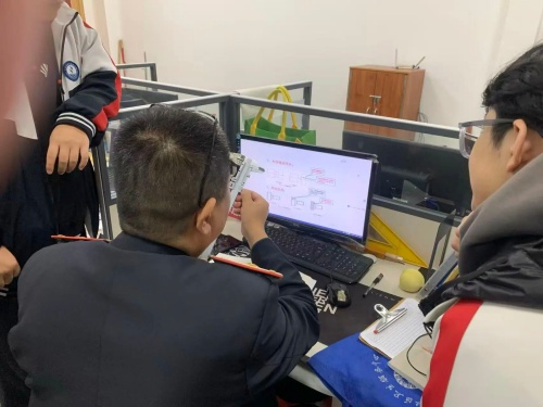 石家莊東華鐵路學(xué)校有計(jì)算機(jī)專業(yè)嗎？